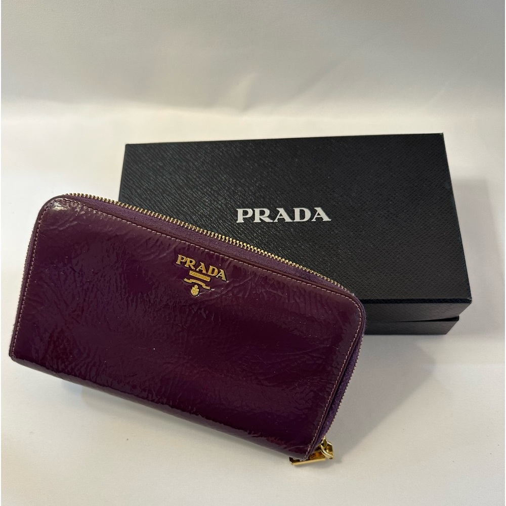 PRADA zip close patent wallet